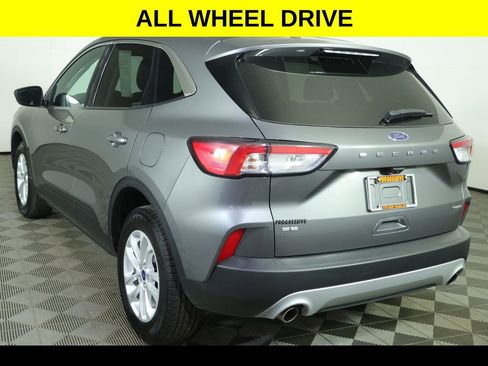 Used 2022 Ford Escape SE w/ Convenience Package AWD/4WD image 5
