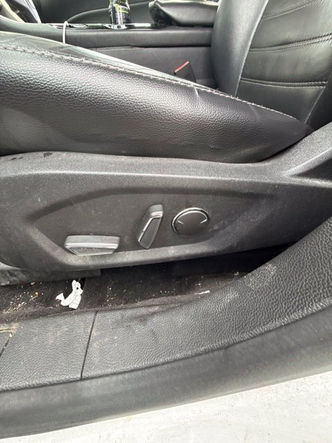 Used 2014 Ford Fusion SE w/ Equipment Group 202A FWD image 11
