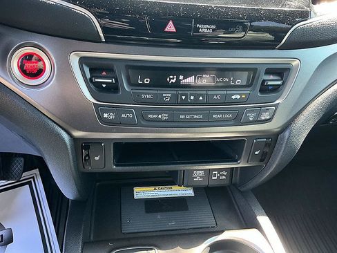 Used 2021 Honda Pilot Special Edition image 19