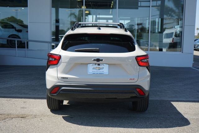 Used 2026 Chevrolet Trax RS w/ Sunroof Package FWD image 7
