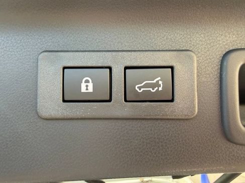 Used 2026 Subaru Forester Premium AWD/4WD image 27