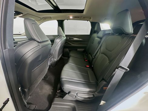 Used 2023 INFINITI QX60 Luxe FWD image 29