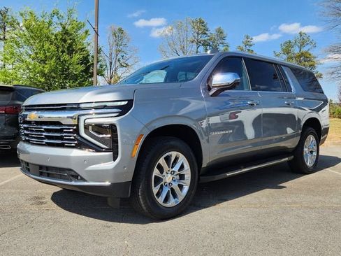 New 2026 Chevrolet Suburban Premier w/ Sun And Tow Package AWD/4WD image 17
