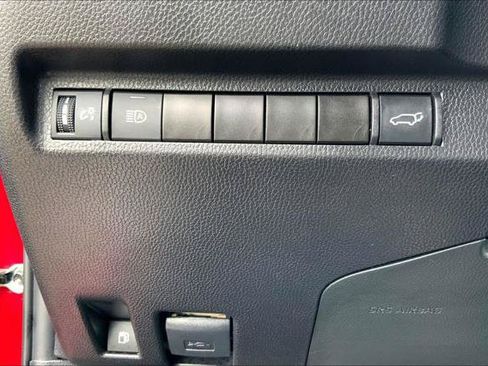 Certified 2024 Toyota RAV4 XLE Premium AWD/4WD image 33
