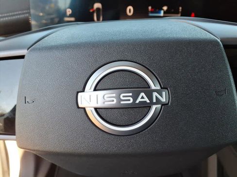 Used 2025 Nissan Murano SV image 9