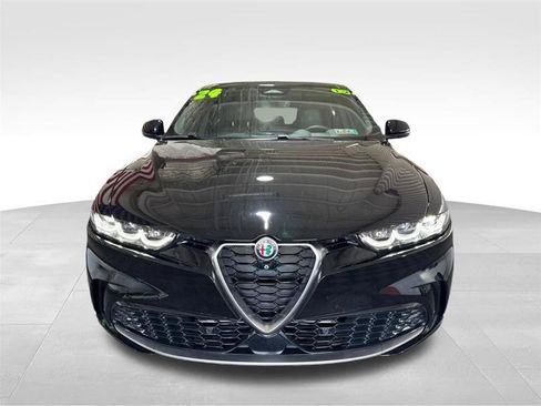 Used 2024 Alfa Romeo Tonale Ti AWD/4WD image 2