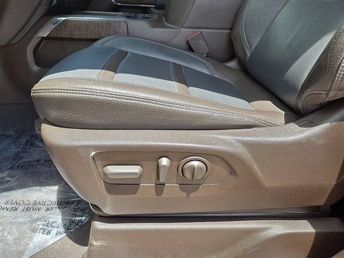 Used 2022 GMC Sierra 3500 Denali AWD/4WD image 25