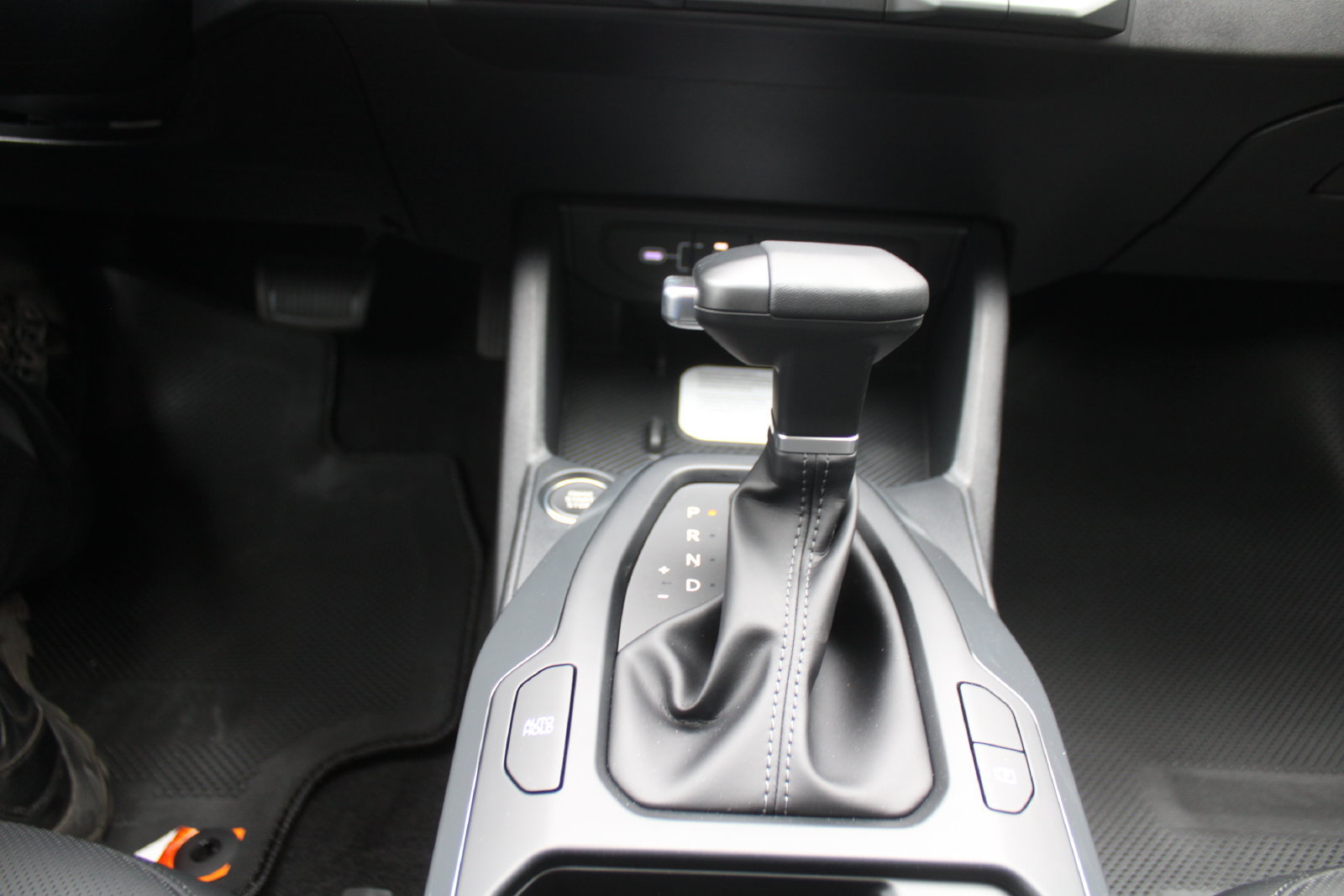 New 2026 Kia K4 EX FWD image 33