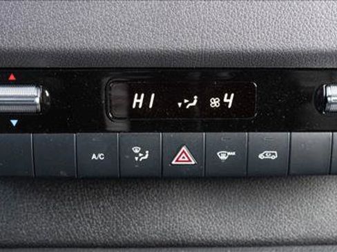 Used 2025 Mercedes-Benz Sprinter 2500 image 19