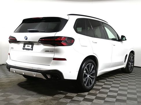 New 2026 BMW X5 xDrive40i w/ M Sport Package image 7