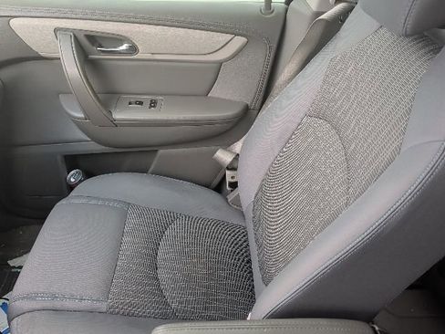 Used 2015 Chevrolet Traverse LT image 14