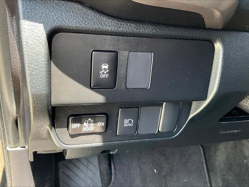 Used 2023 Toyota Tacoma SR5 image 13