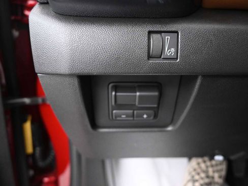 New 2026 GMC Canyon AT4 image 17