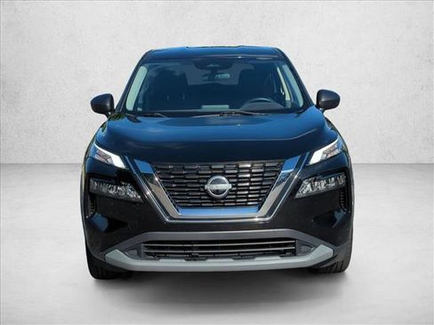Used 2023 Nissan Rogue S AWD/4WD image 2