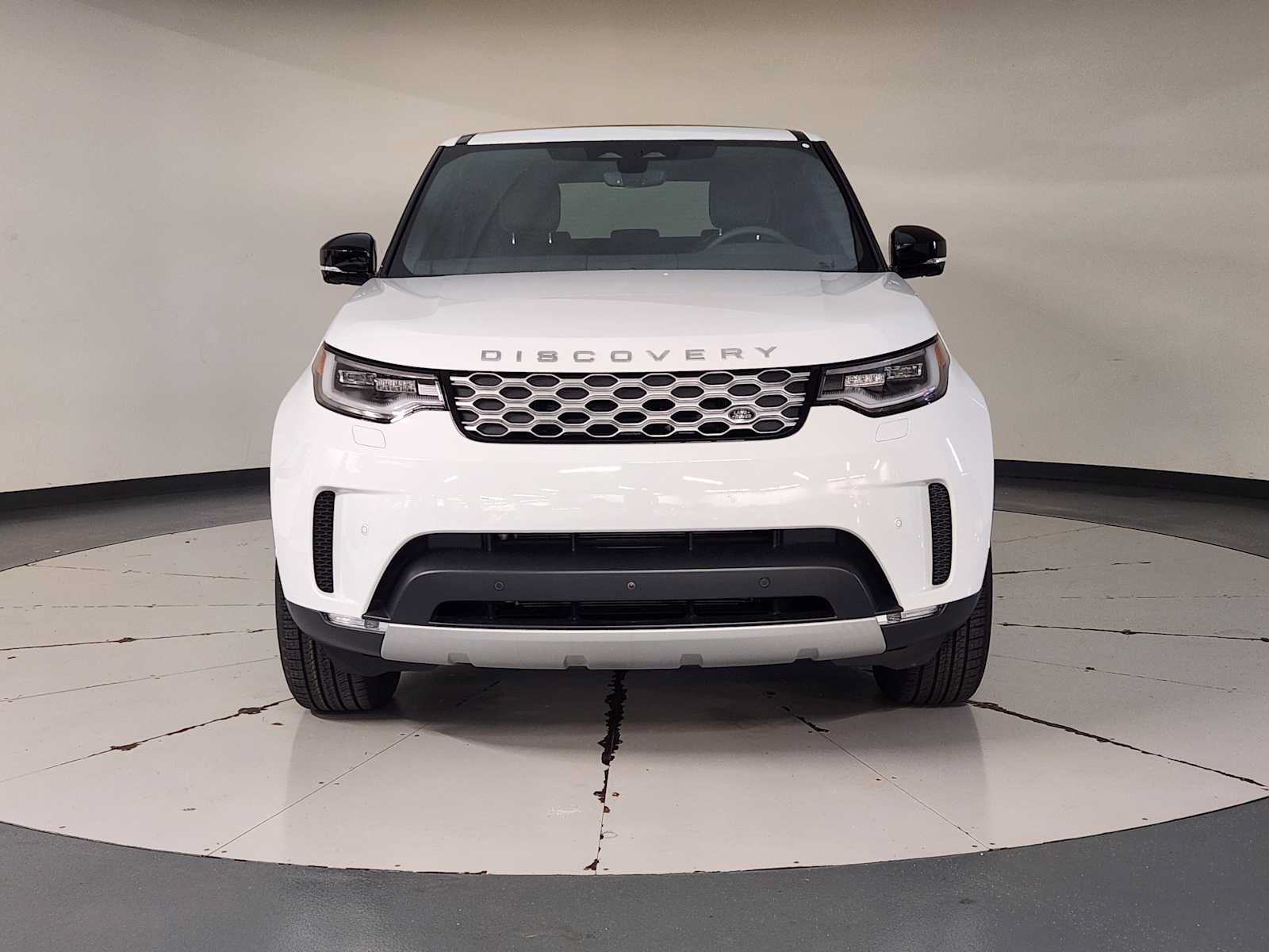 Used 2026 Land Rover Discovery S AWD/4WD image 9