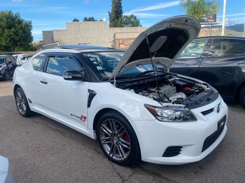 Used 2011 Scion tC image 19