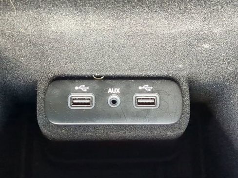 Used 2017 Dodge Charger R/T Scat Pack w/ Beats Audio Group RWD image 24