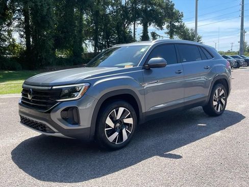 Used 2024 Volkswagen Atlas Cross Sport SE w/ Black Wheel Package FWD image 29