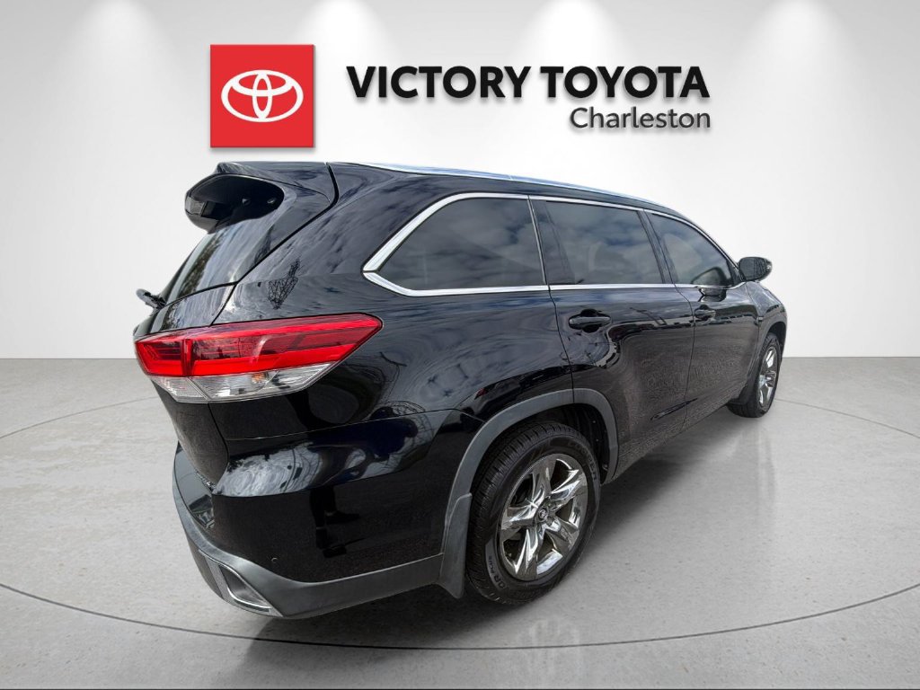 Used 2019 Toyota Highlander Limited Platinum AWD/4WD image 7