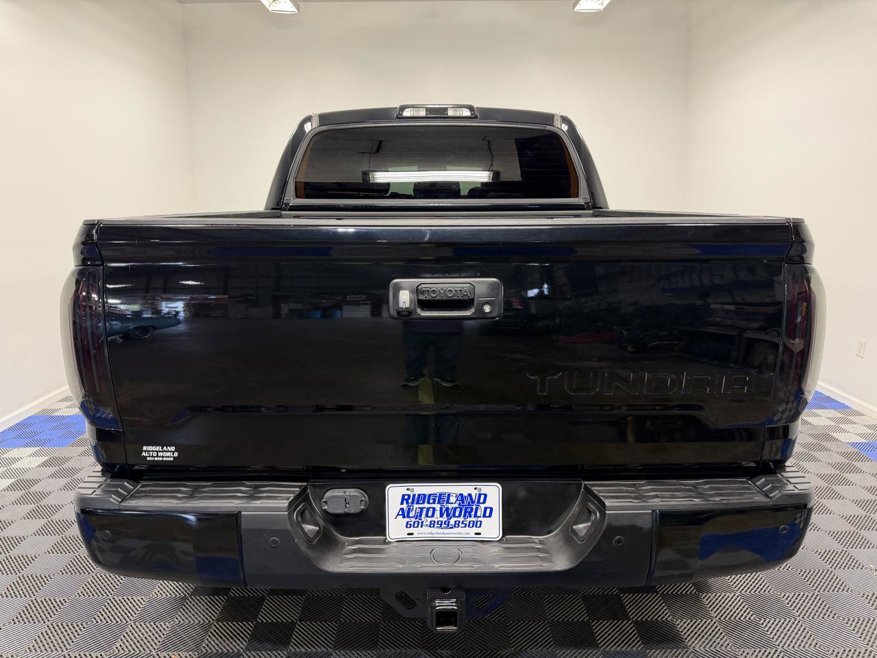 Used 2015 Toyota Tundra Platinum AWD/4WD image 12