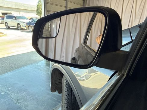 Used 2016 Toyota RAV4 XLE FWD image 19