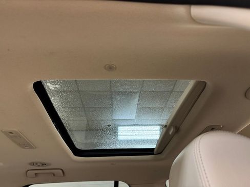 Used 2021 GMC Acadia Denali w/ Denali Technology Package image 18