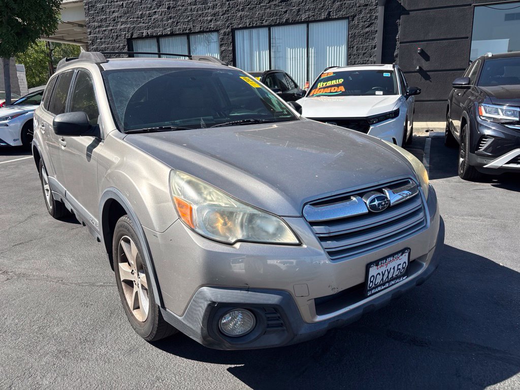 Used 2014 Subaru Outback 2.5i w/ Popular Package #2 AWD/4WD image 2