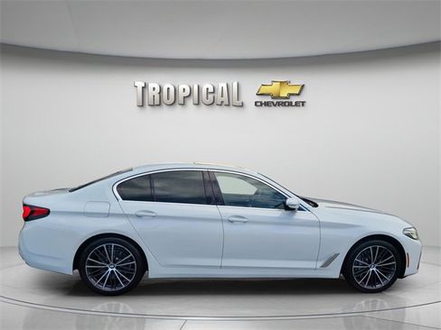 Used 2022 BMW 540i w/ Luxury Seating Package image 6