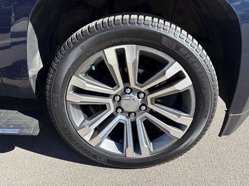 Used 2019 GMC Yukon Denali w/ Denali Ultimate Package image 32