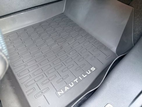 New 2026 Lincoln Nautilus Reserve AWD/4WD image 33