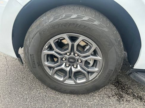 Used 2025 Ford Expedition Active AWD/4WD image 31