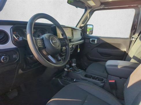 New 2026 Jeep Gladiator Sport AWD/4WD image 2