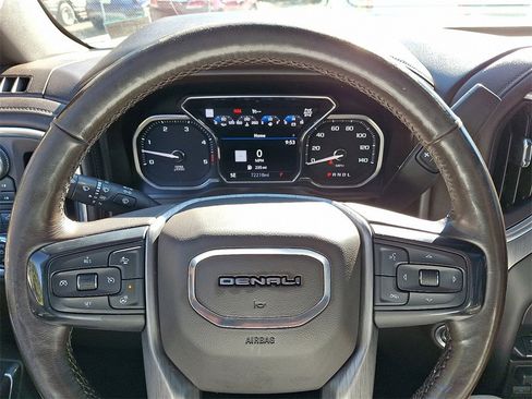 Used 2020 GMC Sierra 2500 Denali w/ Denali Ultimate Package image 21