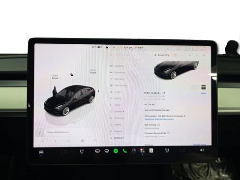 Used 2022 Tesla Model 3 Long Range AWD/4WD image 28