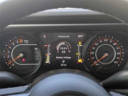 New 2025 Jeep Gladiator Mojave w/ Convenience Group image 29