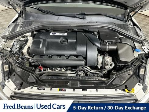 Used 2015 Volvo XC60 T6 Premier Plus AWD/4WD image 32