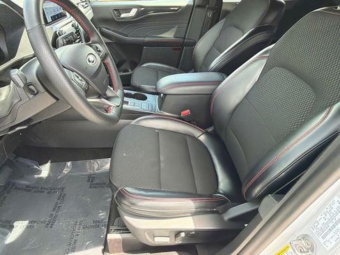Used 2025 Ford Escape ST-Line FWD image 9