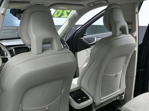 Used 2020 Volvo XC90 T6 Momentum AWD/4WD image 15