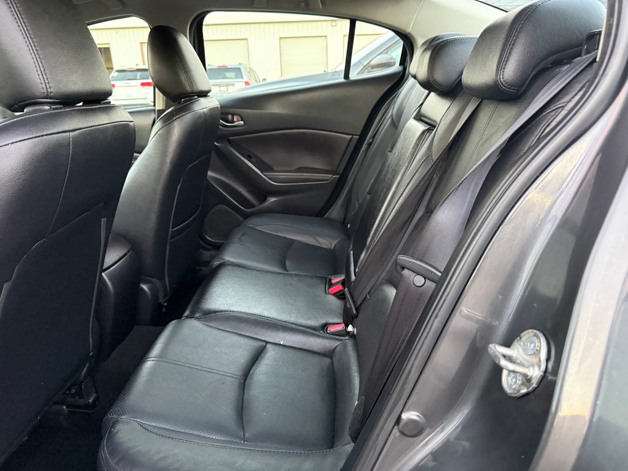 Used 2018 MAZDA MAZDA3 Grand Touring FWD image 21