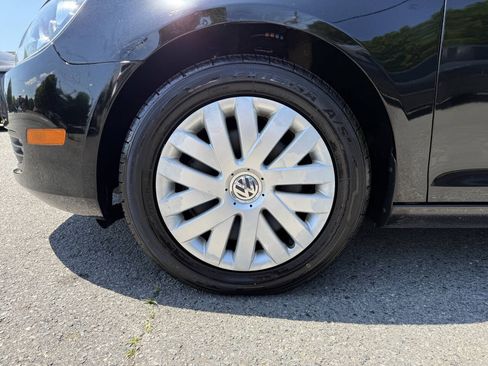 Used 2013 Volkswagen Jetta S FWD image 22