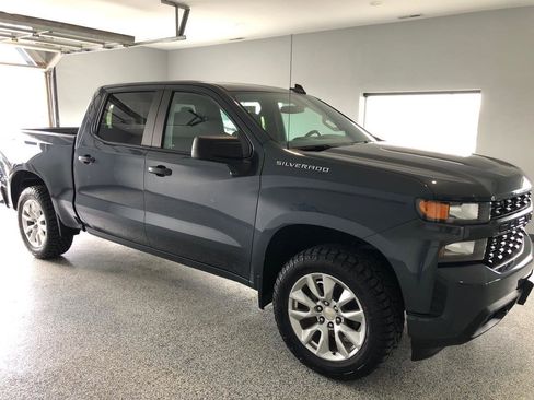 Used 2020 Chevrolet Silverado 1500 Custom w/ Custom Value Package AWD/4WD image 5