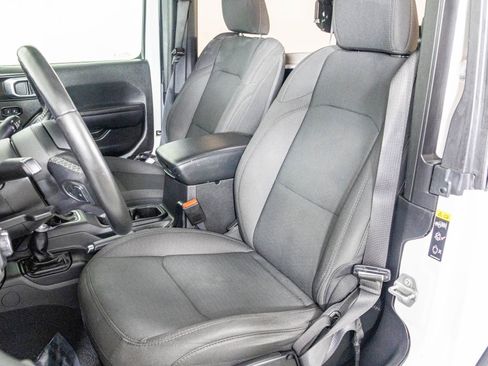 Used 2021 Jeep Wrangler Willys w/ LED Headlamp & Fog Lamp Group image 65