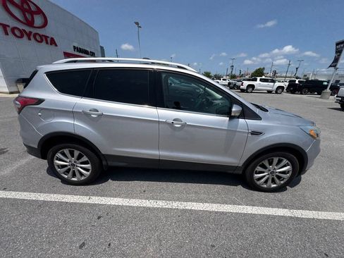 Used 2017 Ford Escape Titanium AWD/4WD image 13