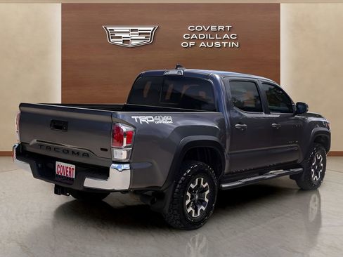 Used 2022 Toyota Tacoma TRD Off-Road AWD/4WD image 4