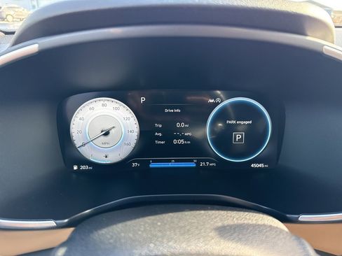 Used 2023 Hyundai Santa Fe Calligraphy image 27