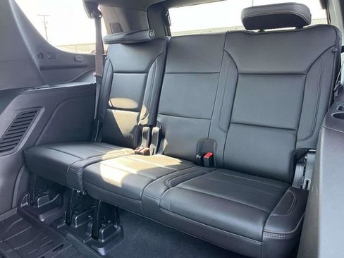 Used 2021 Chevrolet Tahoe High Country w/ Premium Package AWD/4WD image 17