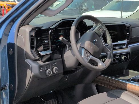 New 2026 Chevrolet Silverado 2500 LT w/ Trail Boss Package AWD/4WD image 10