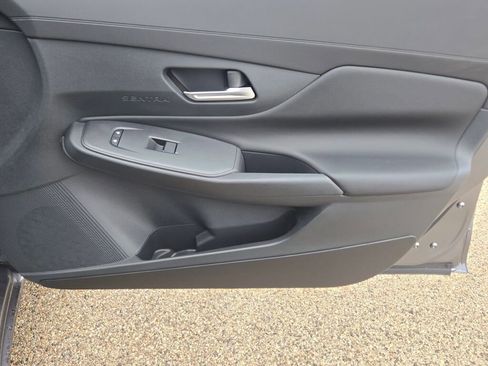 New 2026 Nissan Sentra SV w/ SV Convenience Package FWD image 5