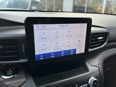 Used 2020 Ford Explorer Limited w/ Class III Trailer Tow Package image 19