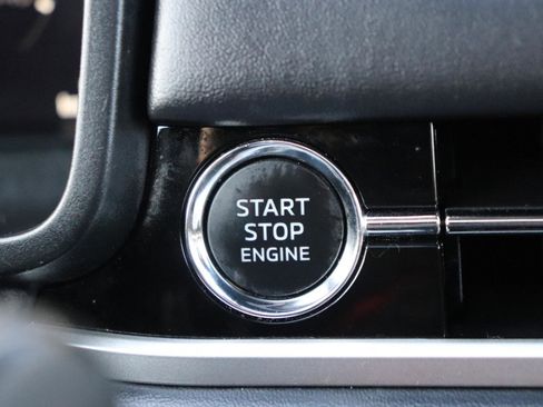 Used 2025 Mitsubishi Outlander SEL image 51